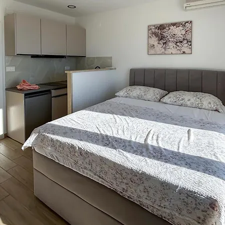 Stunning In With House Sea View *